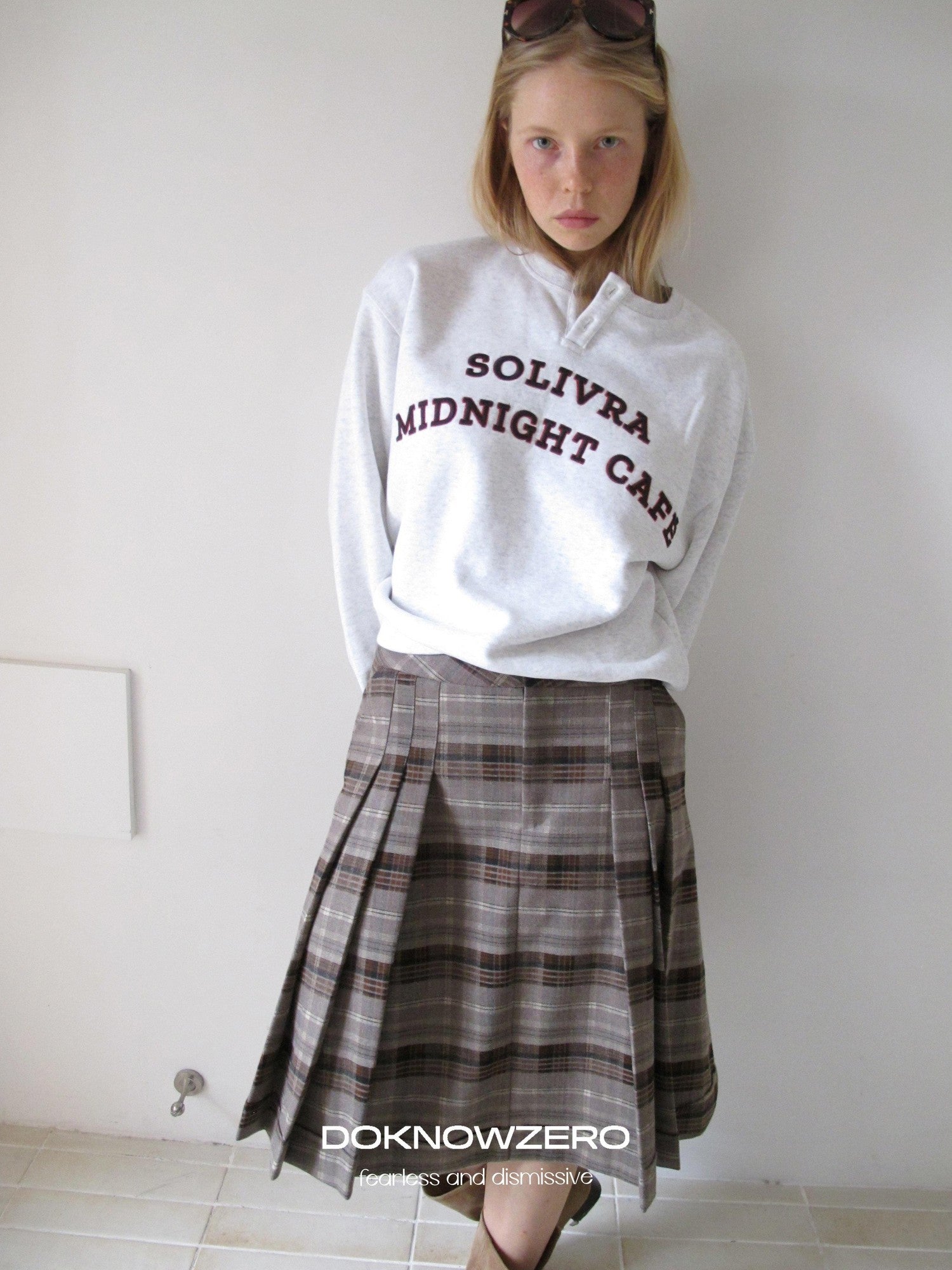DKZ OFFICIAL Embroidered Letter Print Flocked Loose Women&