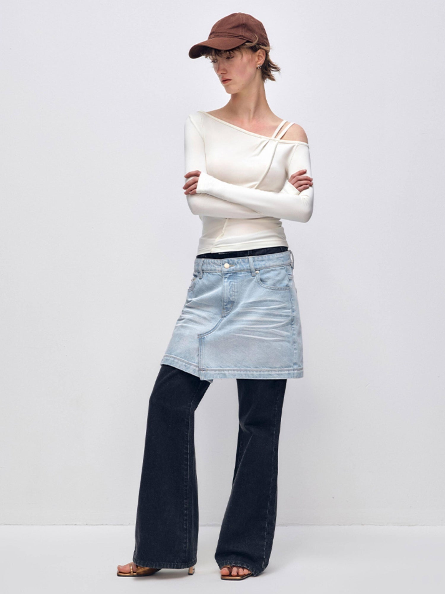 RUN TO THE FUTURE Quick Dry Modal Slim Asymmetric Neckline Cream Cropped Long Sleeve T-Shirts