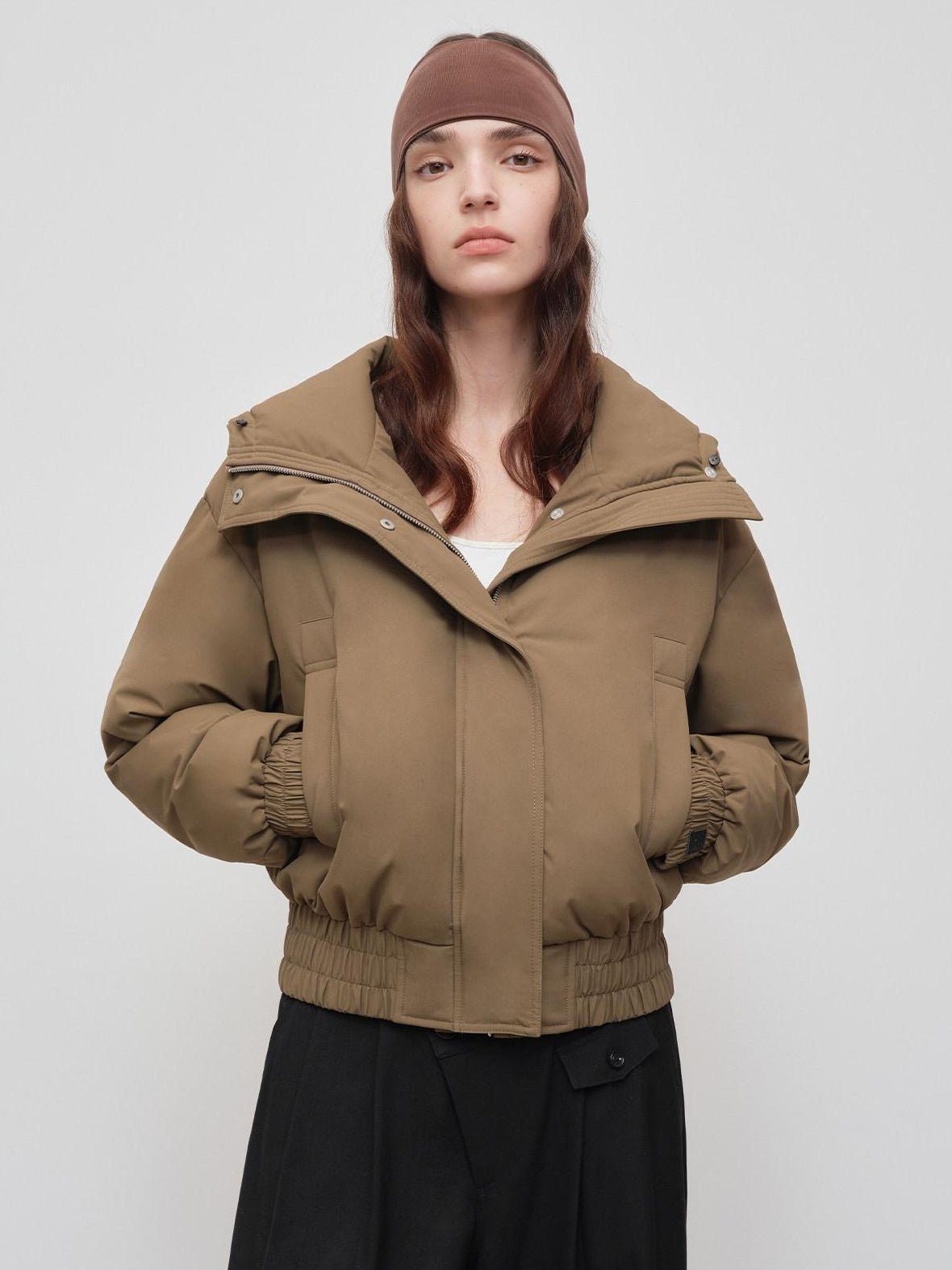 RUN TO THE FUTURE 90 Percent White Duck Down Short Straight Women Detachable Hood Fur Down Jackets