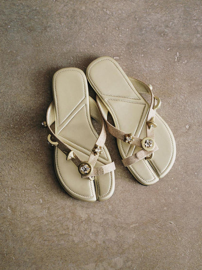 RUN TO THE FUTURE Comfortable Low Heel Microfiber Casual Youth Everyday Flat Sandals