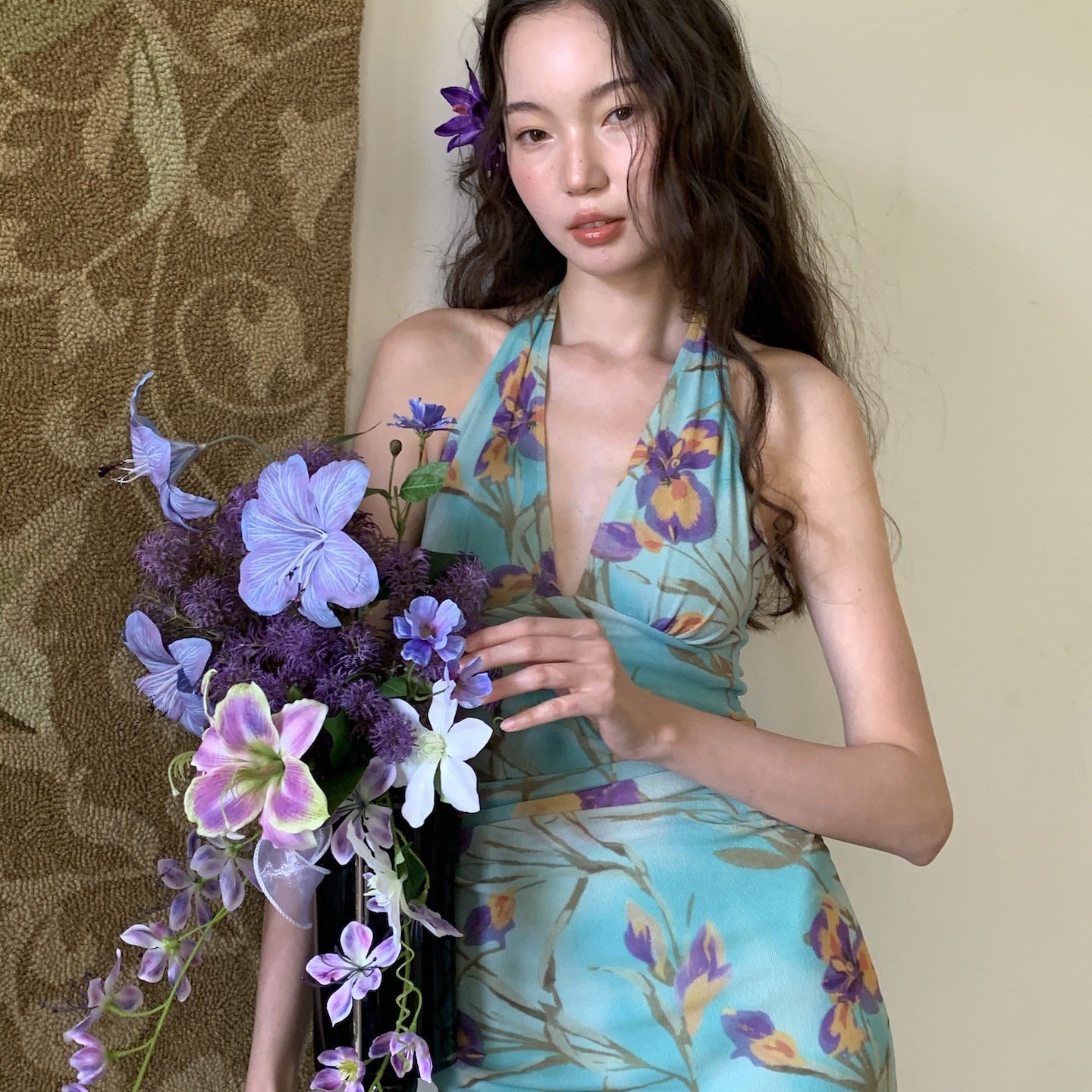 9rotic Mint Iris Floral Shimmer Slim V-neck Tie Women&