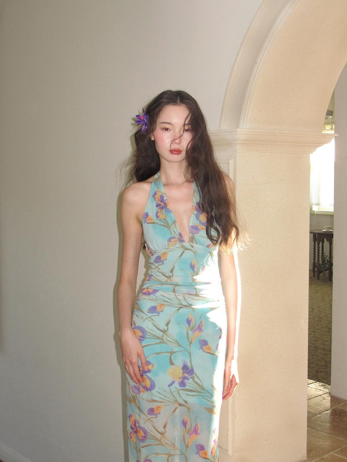 9rotic Mint Iris Floral Shimmer Slim V-neck Tie Women&