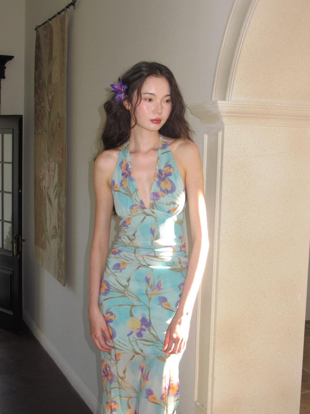 9rotic Mint Iris Floral Shimmer Slim V-neck Tie Women&