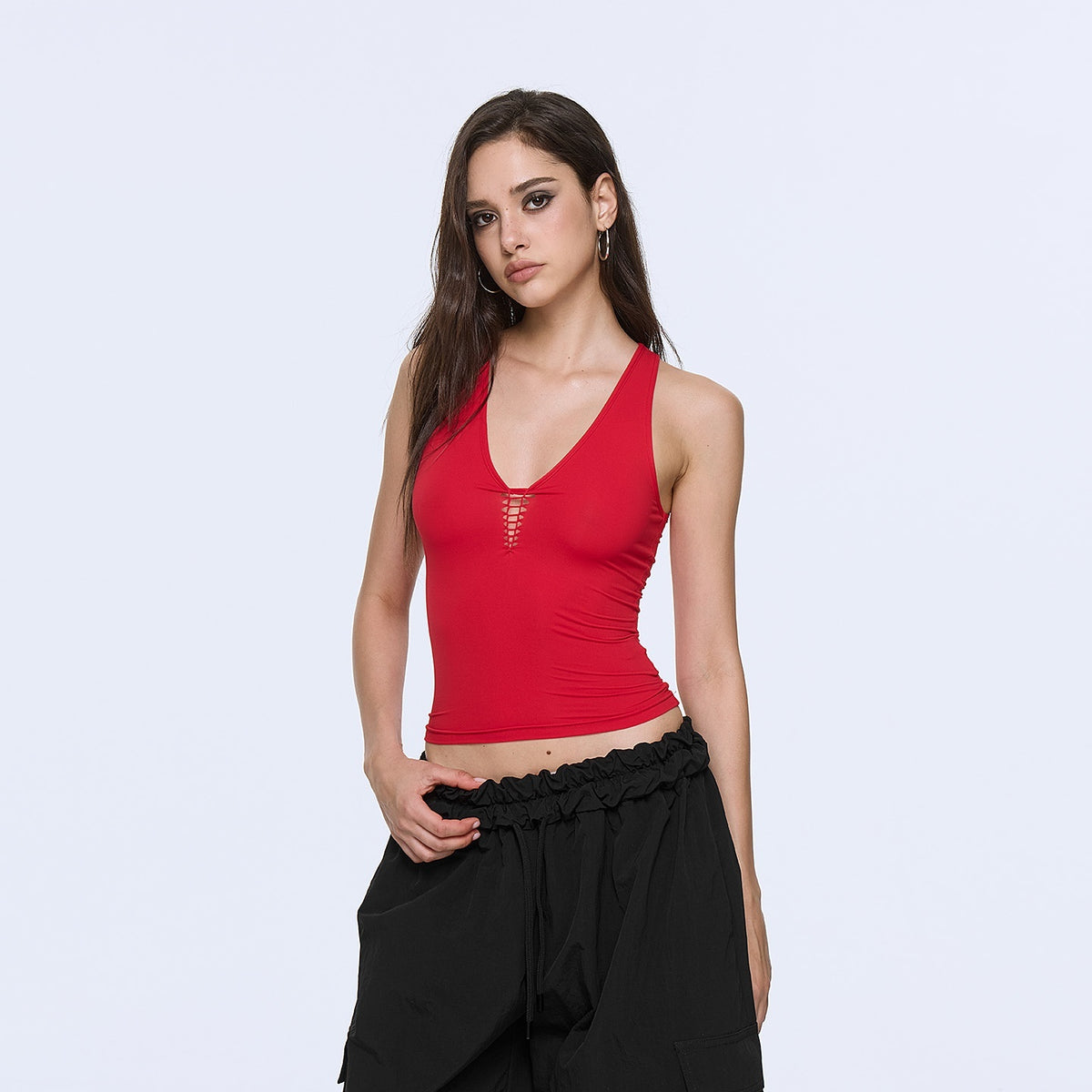 AE30_Saint_Cutout_V-neck_High_Stretch_Slim_Fit_Women&