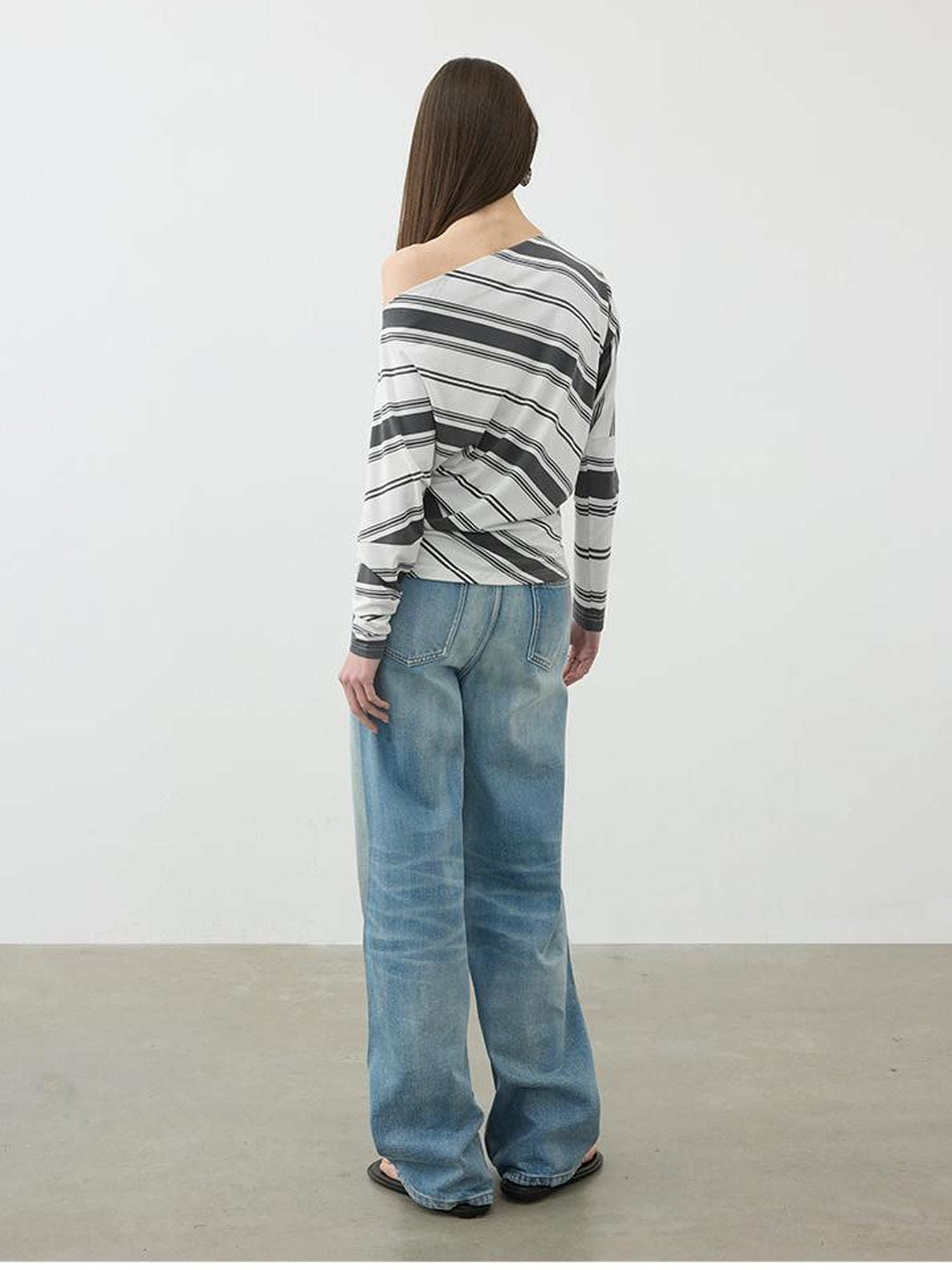 AFTADAWN Asymmetric Shoulder Stripe Button Detail Rayon Tee