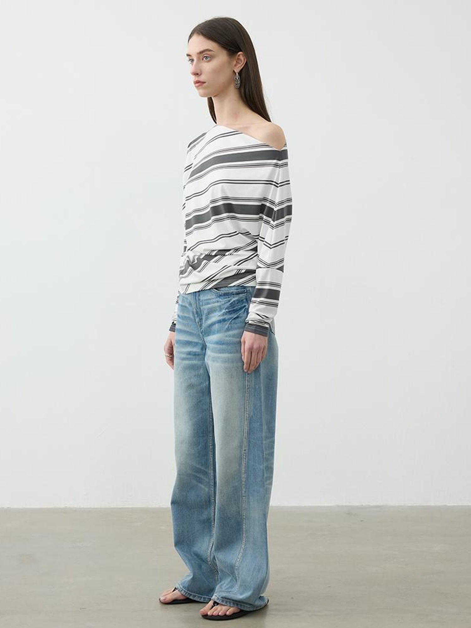 AFTADAWN Asymmetric Shoulder Stripe Button Detail Rayon Tee