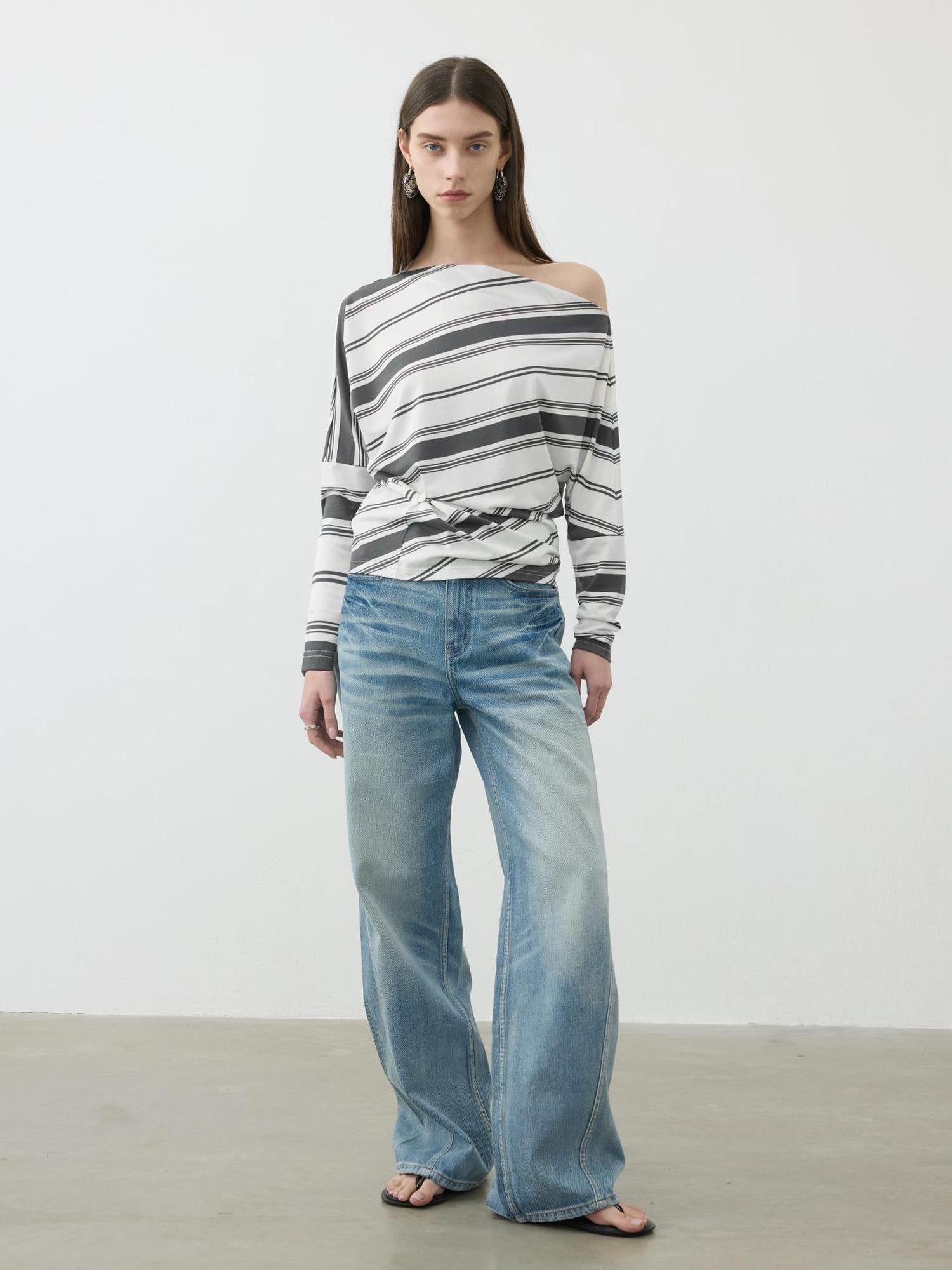 AFTADAWN Asymmetric Shoulder Stripe Button Detail Rayon Tee