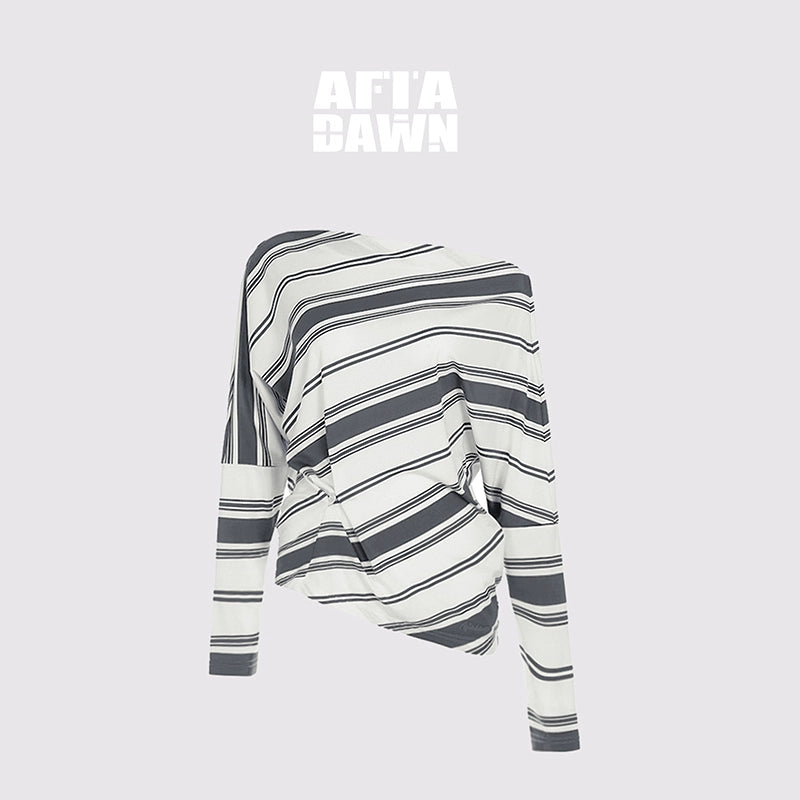 AFTADAWN_Asymmetric_Shoulder_Stripe_Button_Detail_Rayon_Tee_MISSTT