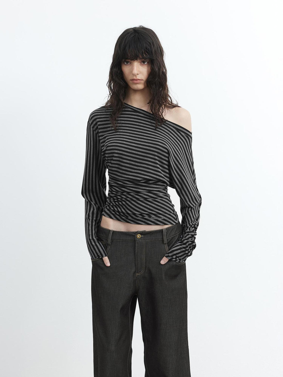 AFTADAWN Asymmetric Shoulder Striped Lyocell Top