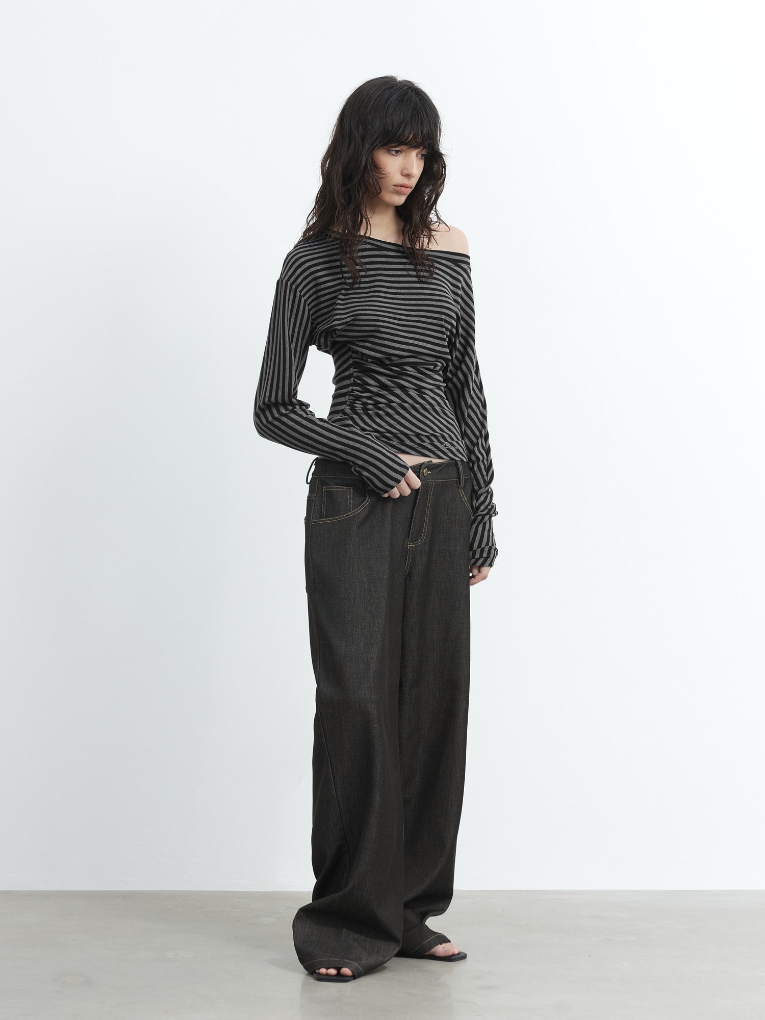 AFTADAWN Asymmetric Shoulder Striped Lyocell Top