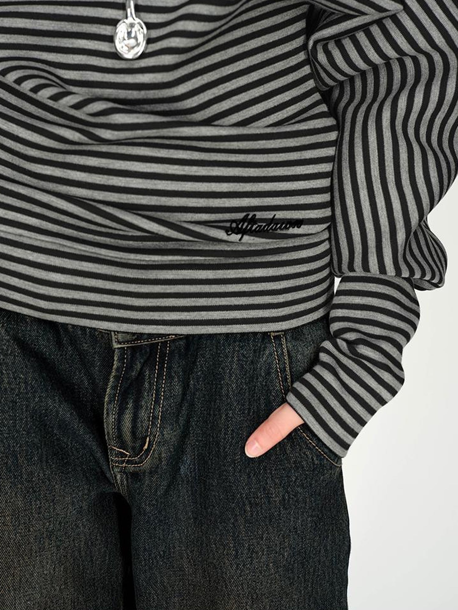 AFTADAWN Asymmetric Shoulder Striped Top With Pleated Detail