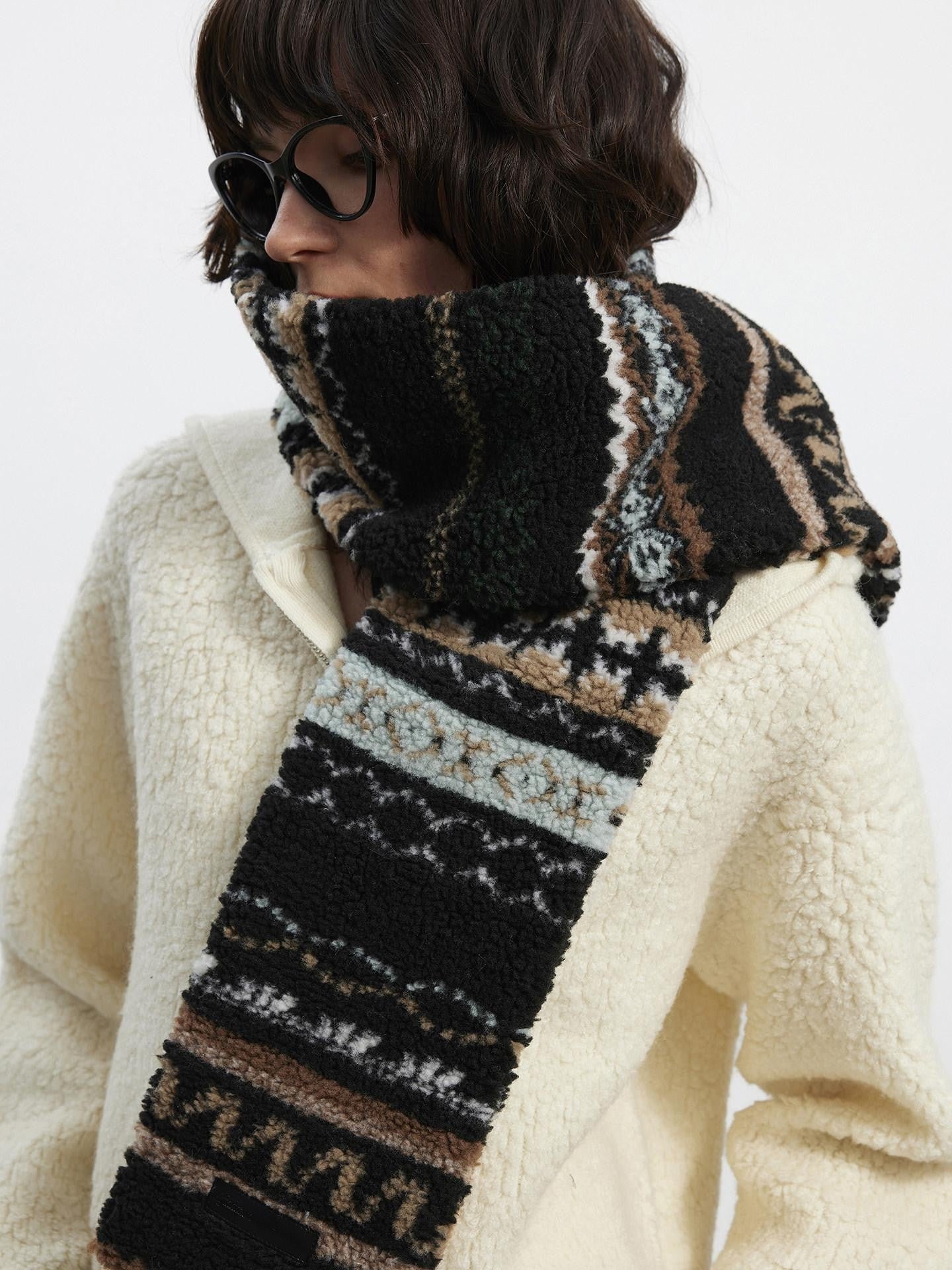 AFTADAWN Black Geometric Jacquard Faux Lamb Fleece Women&