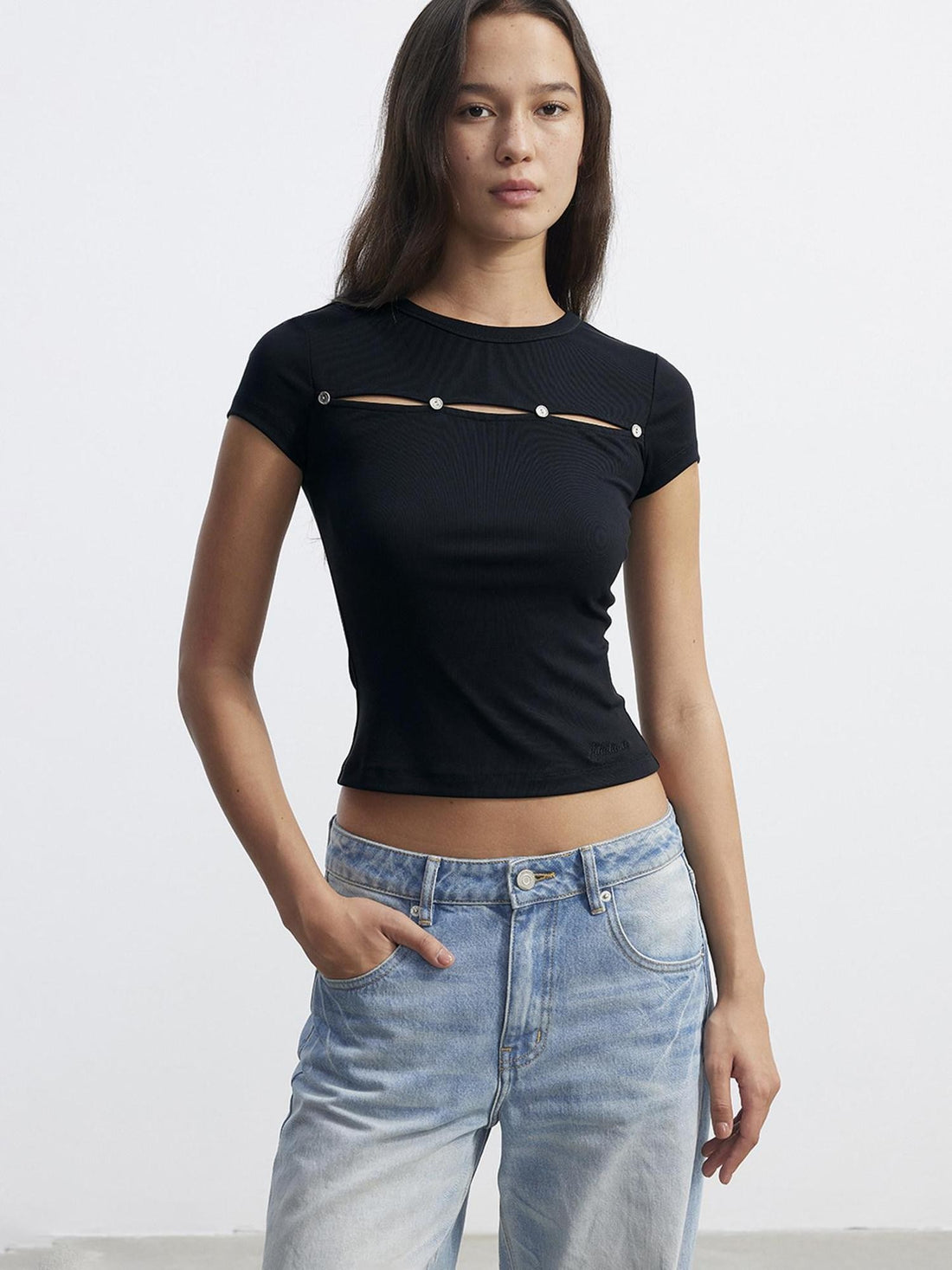 AFTADAWN Black Metal Button Cutout Spliced Round Neck Women&