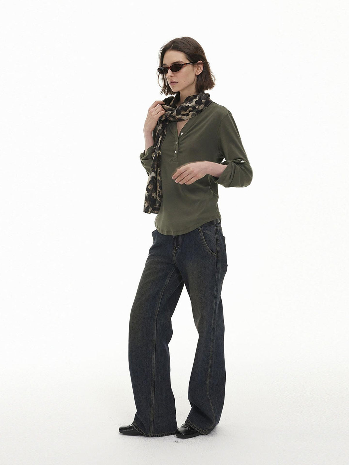 AFTADAWN Button Front V-neck Roll Up Sleeve Women&