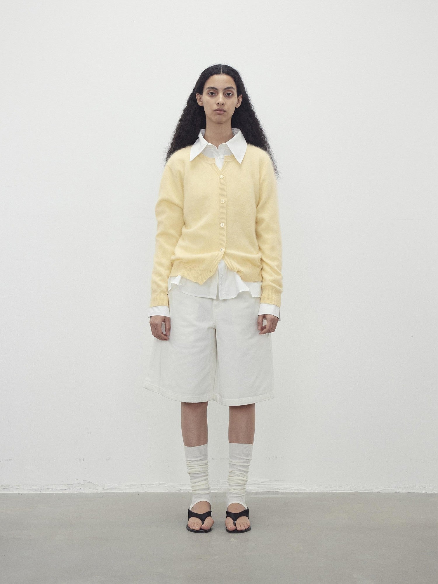 AFTADAWN Cloud Soft V-neck Single Row Buttons Relaxed Women&