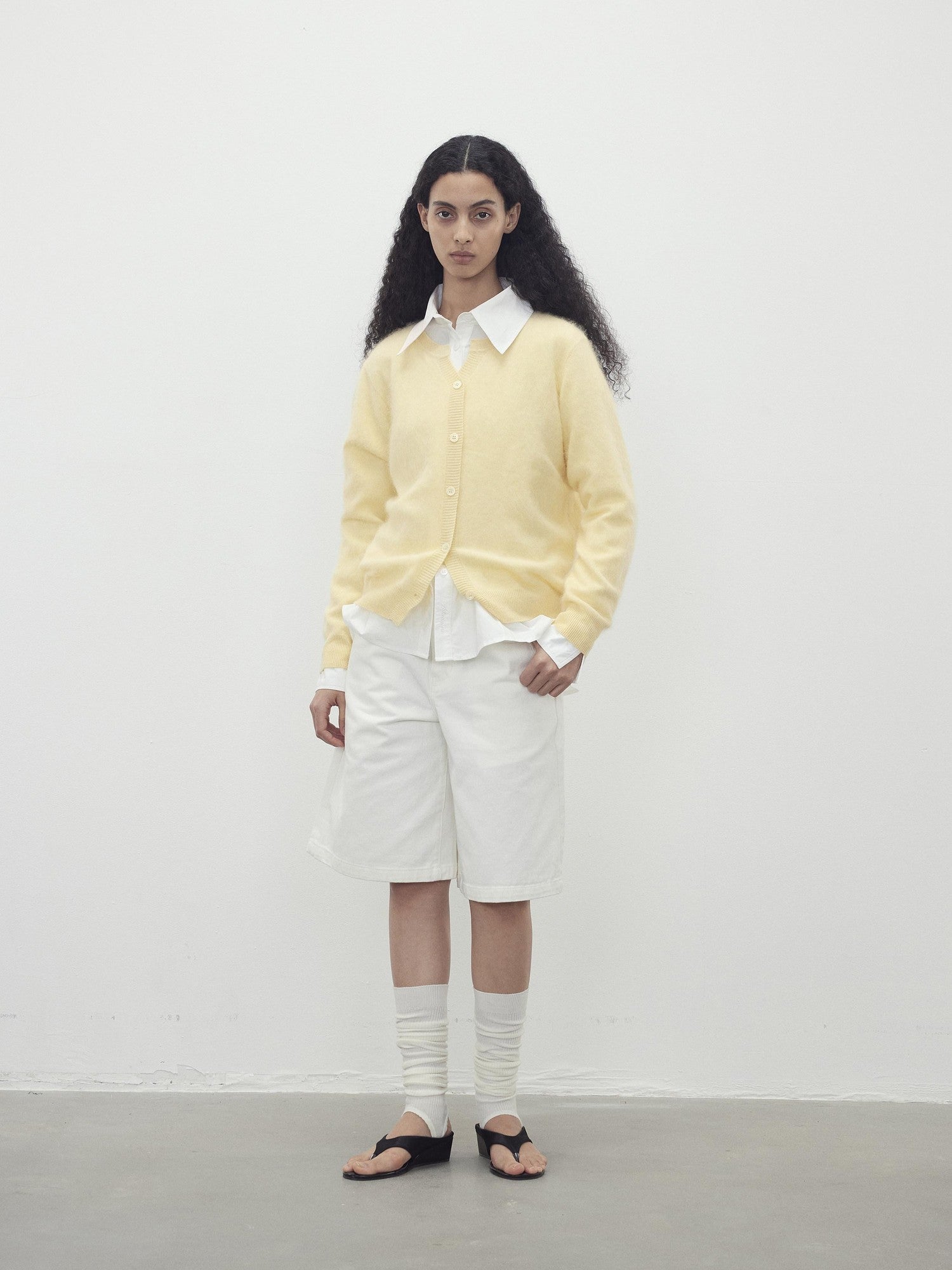 AFTADAWN Cloud Soft V-neck Single Row Buttons Relaxed Women&