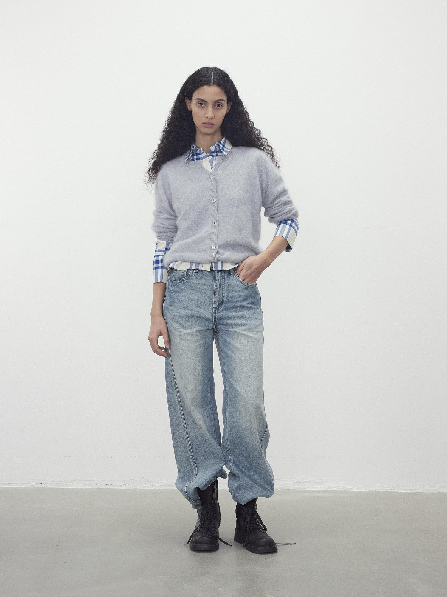 AFTADAWN Cloud Soft V-neck Single Row Buttons Relaxed Women&