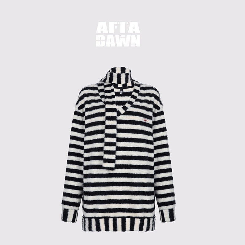 AFTADAWN_Colorblock_Striped_V-neck_Knit_Embroidered_Relaxed_Women&