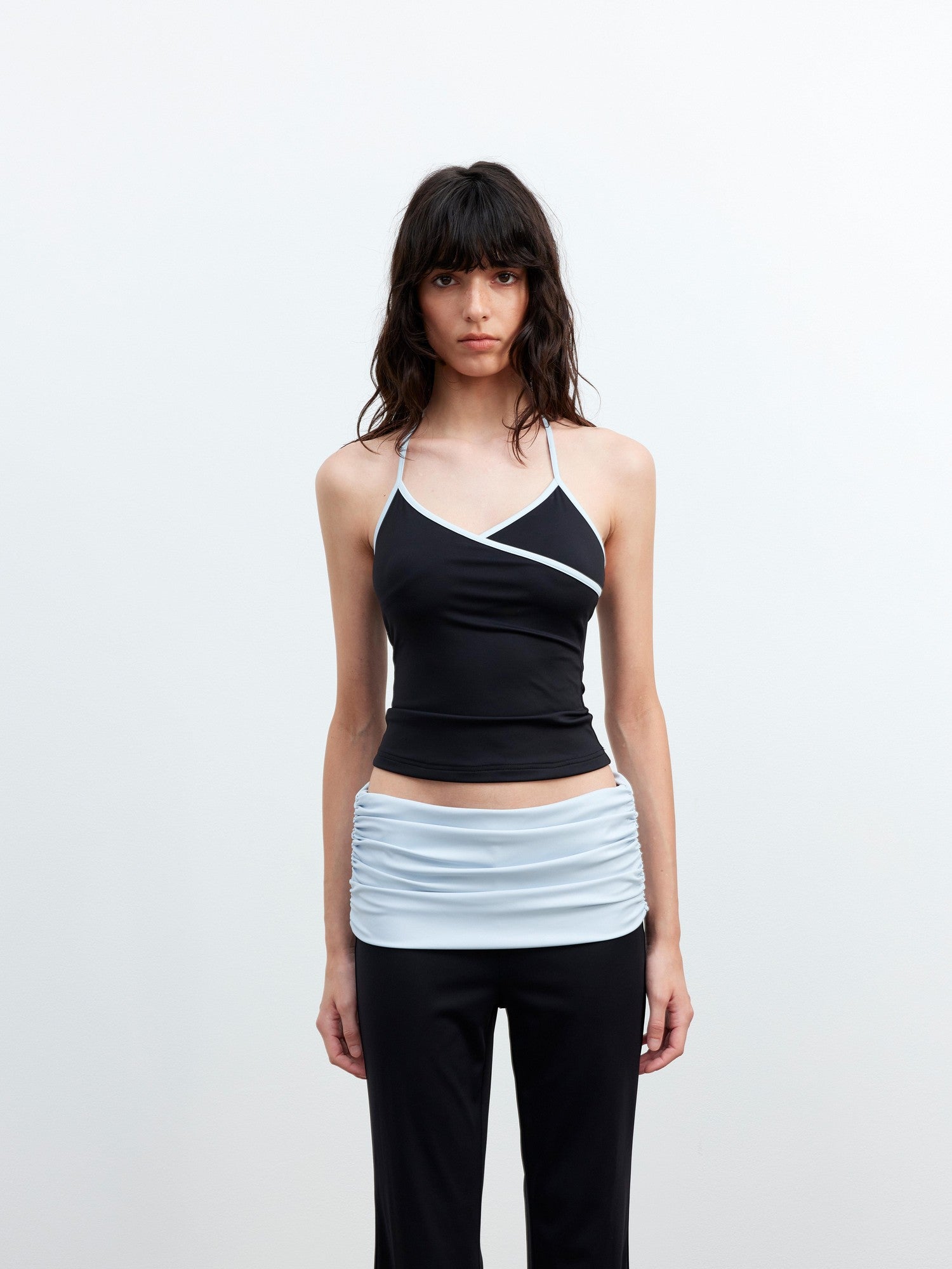 AFTADAWN Contrast Trim V-neck Breathable Stretch Micro Flare Women&