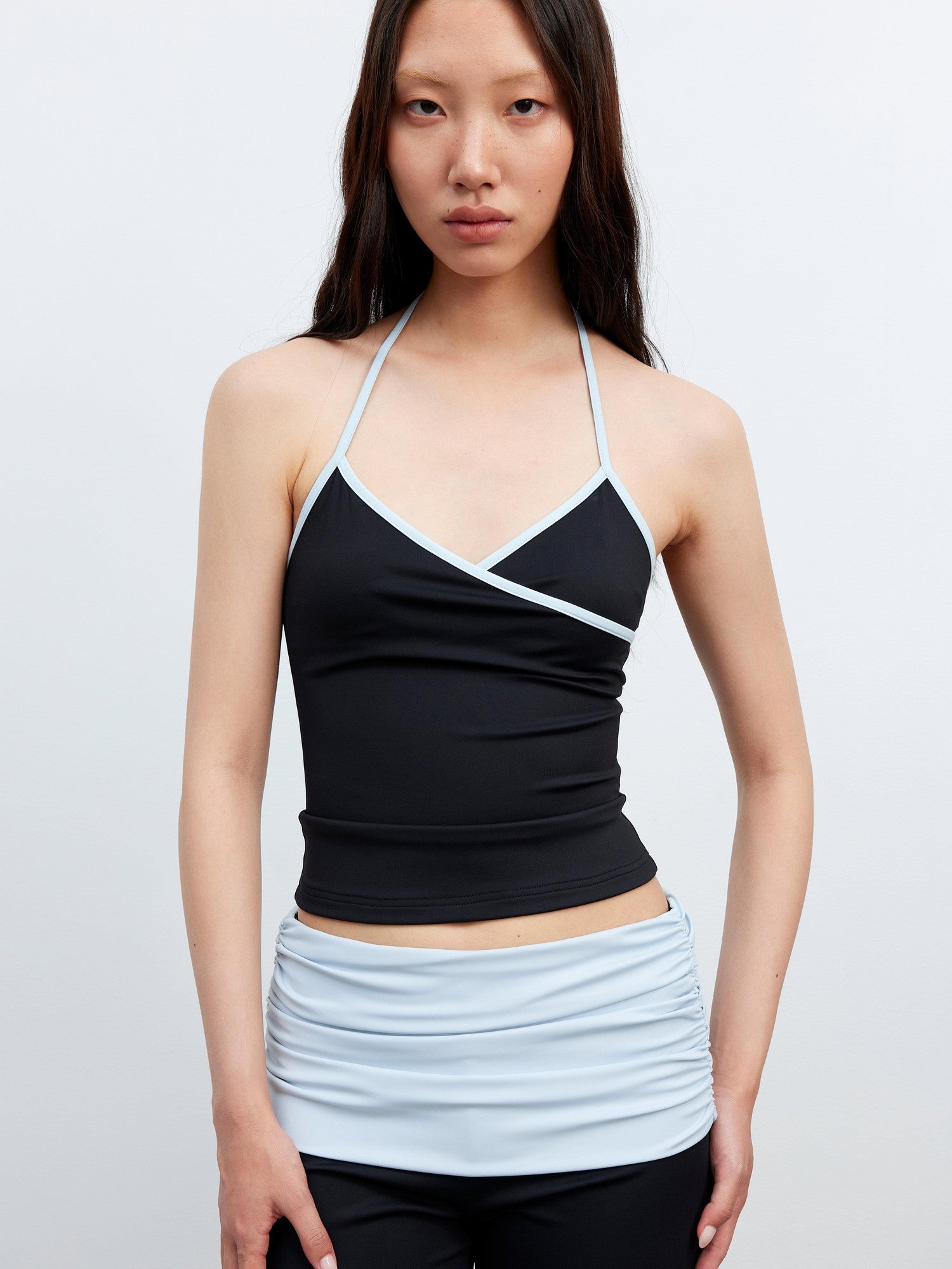 AFTADAWN Contrast Trim V-neck Breathable Stretch Micro Flare Women&