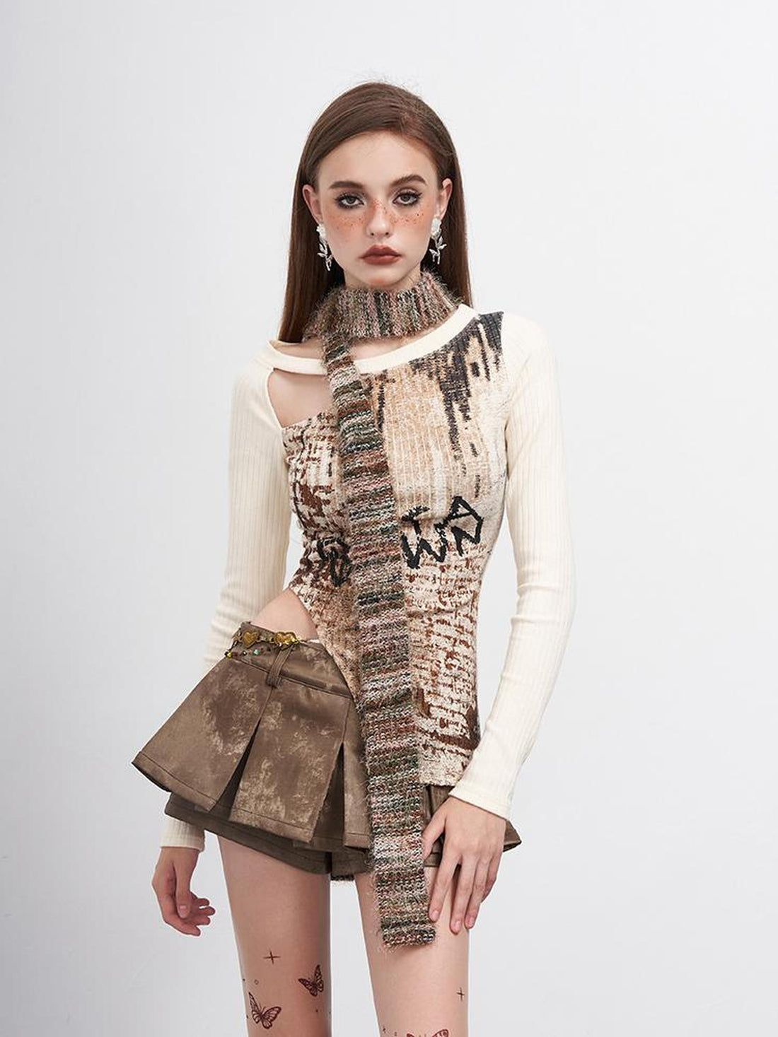 AFTADAWN Distressed Print Asymmetric Hem Detachable Chain Top