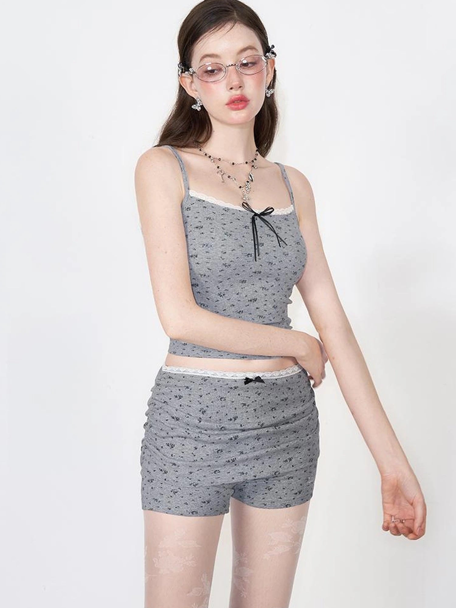 Floral Lace Bow Sleeveless Top &amp; Knit Cardigan &amp; Pleated Shorts Set