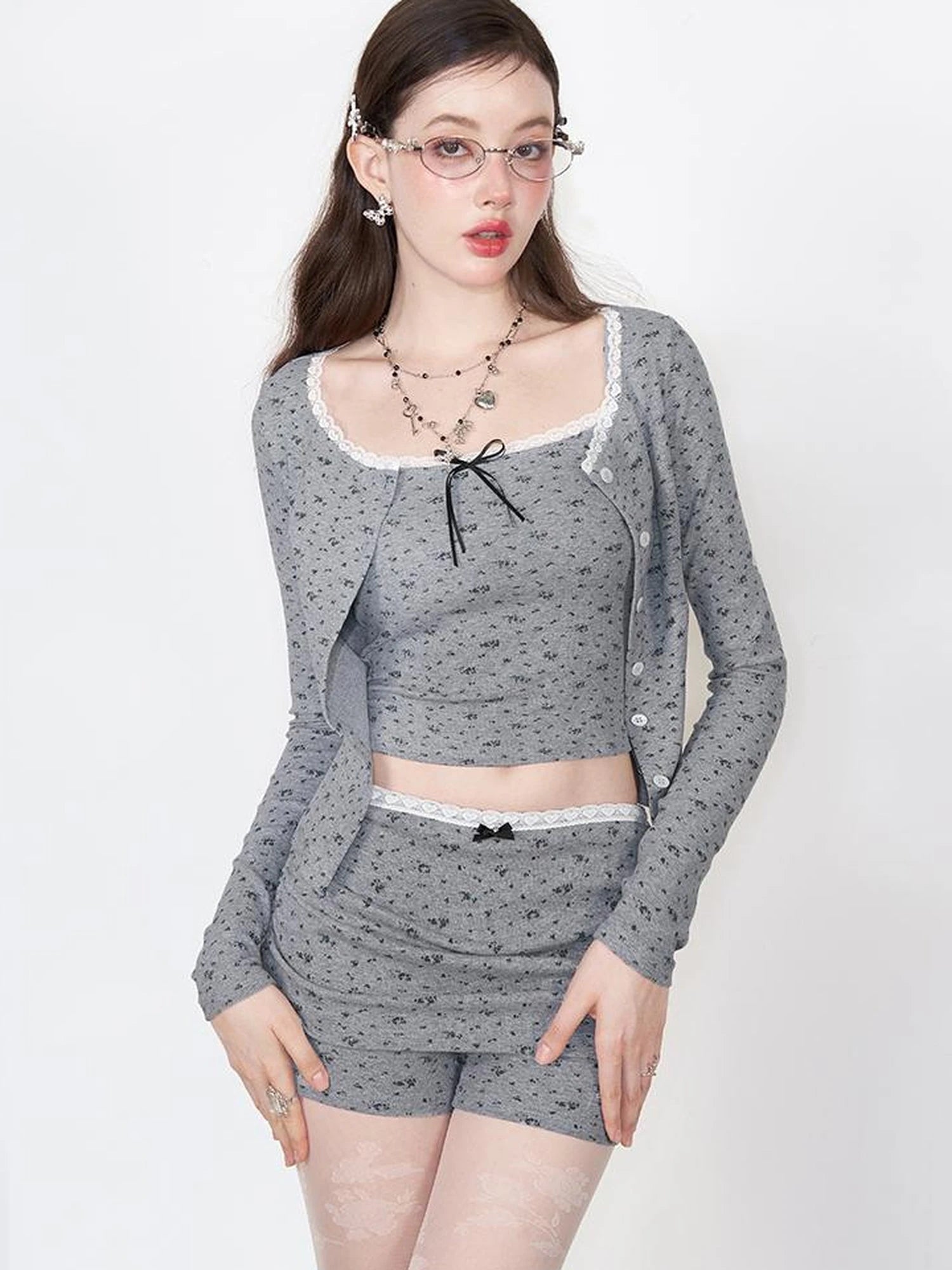 Floral Lace Bow Sleeveless Top &amp; Knit Cardigan &amp; Pleated Shorts Set