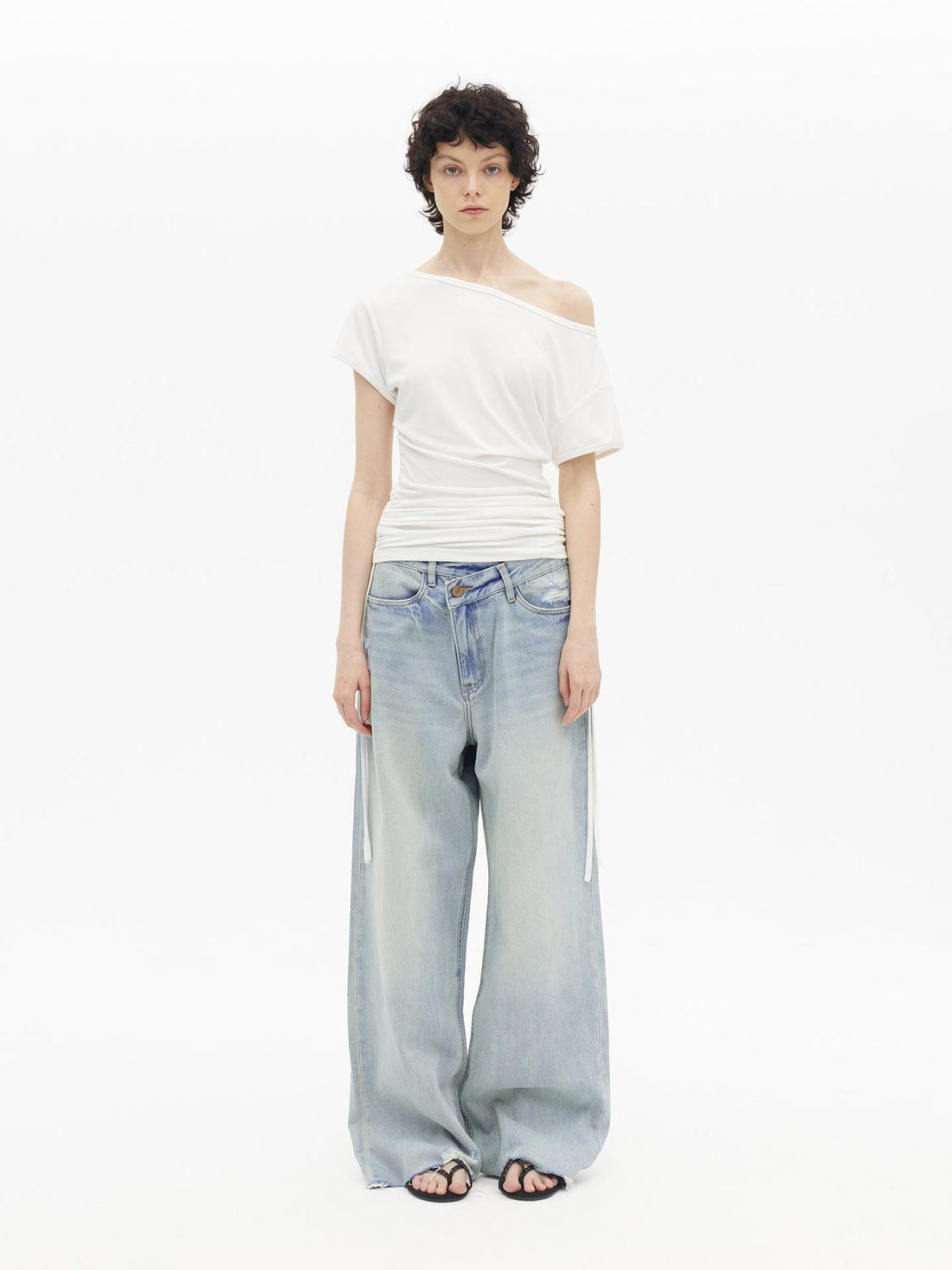AFTADAWN Light Wash Distressed Low Rise Straight Leg Jeans