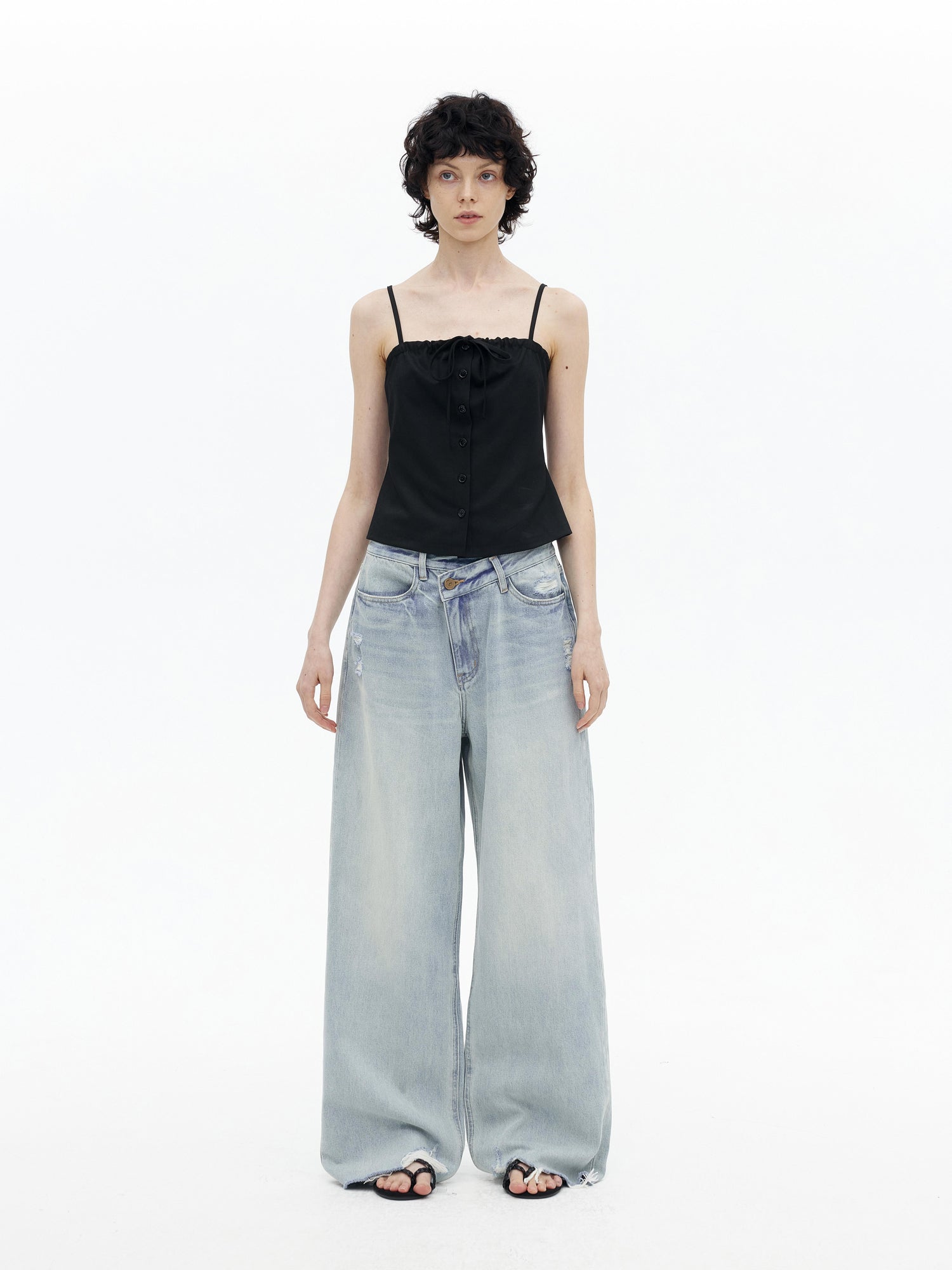 AFTADAWN Light Wash Distressed Low Rise Straight Leg Jeans
