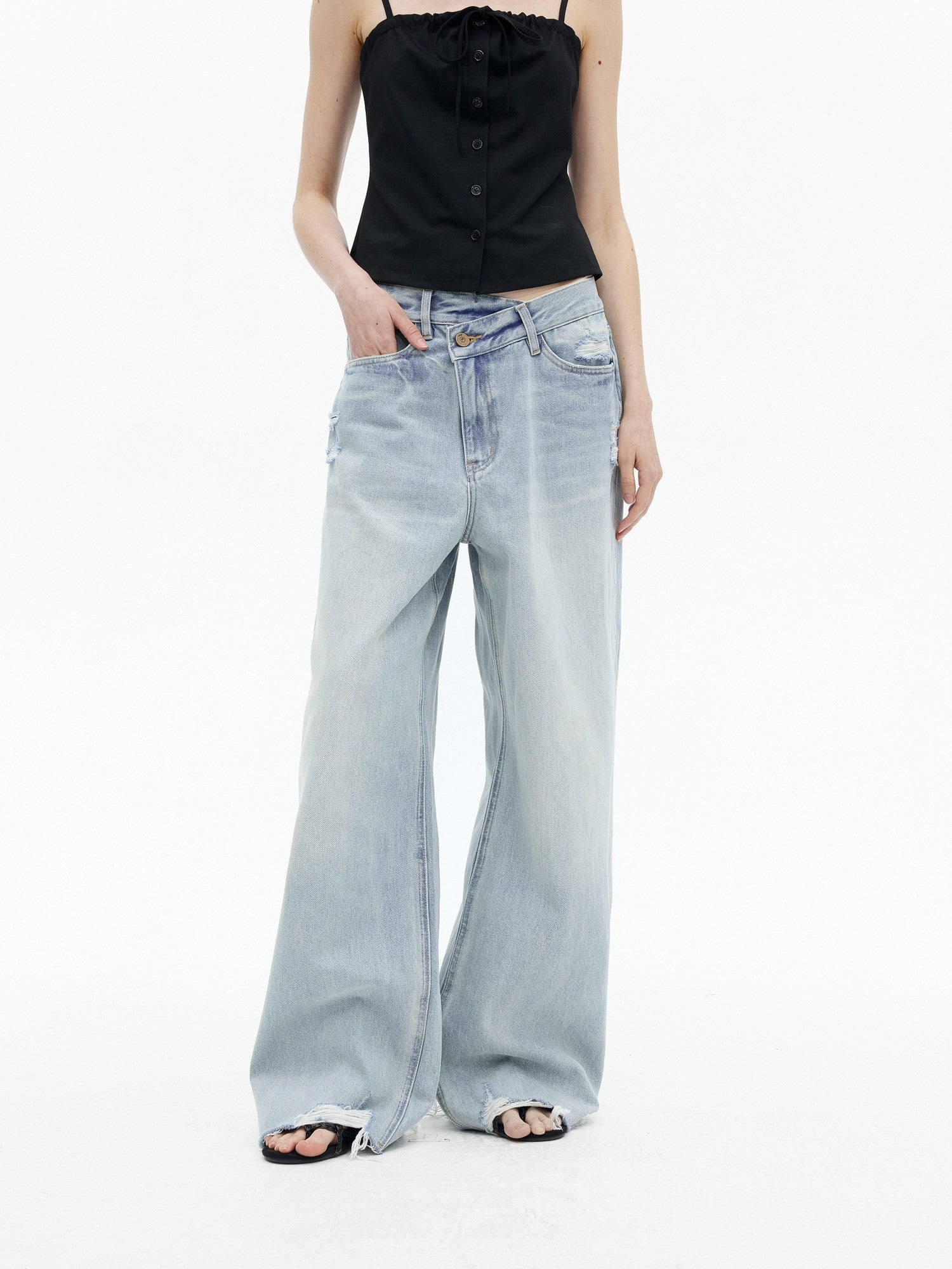 AFTADAWN Light Wash Ripped Low Rise Slanted Fly Women&