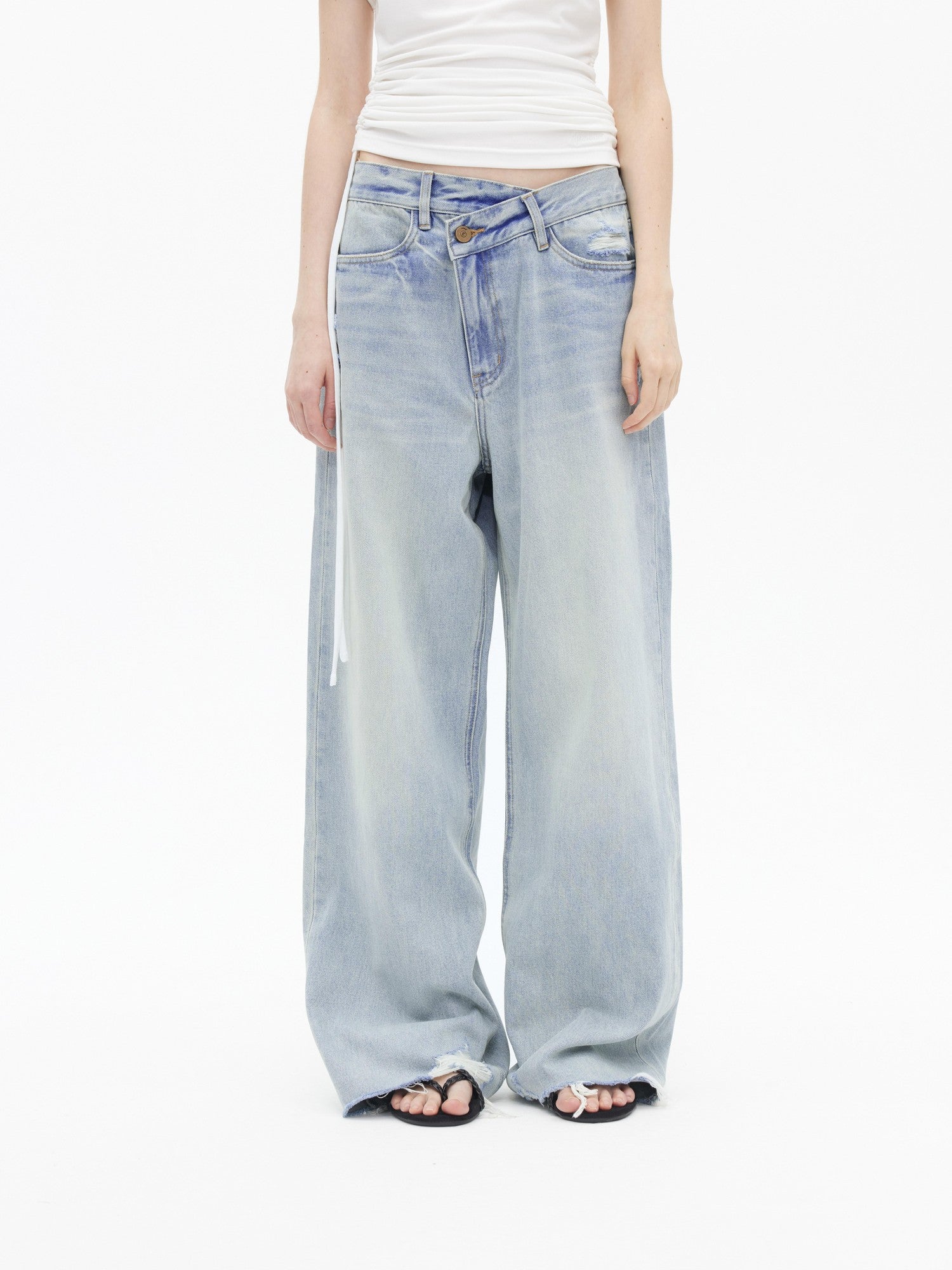 AFTADAWN Light Wash Ripped Low Rise Slanted Fly Women&