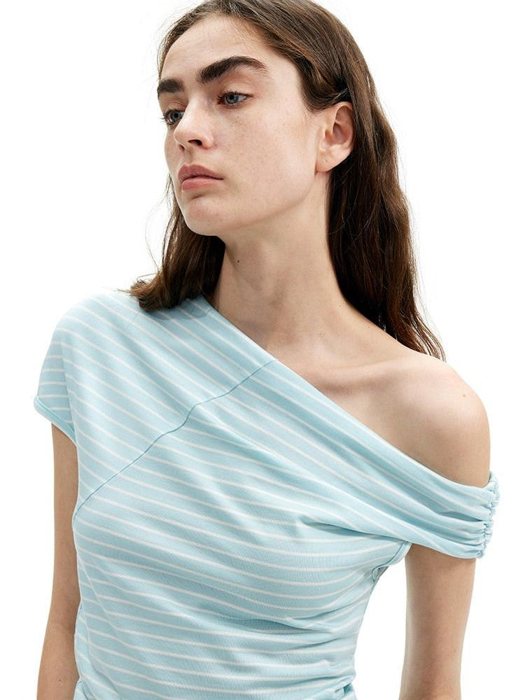 AFTADAWN Mint Striped Pleated Slanted Shoulder Women&