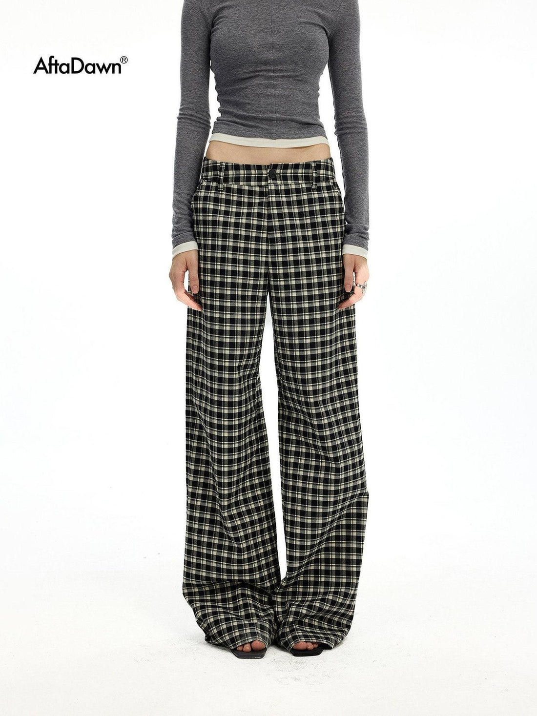 AFTADAWN Plaid Relaxed Mid Rise Natural Waist Pocketed Zip Fly Women&
