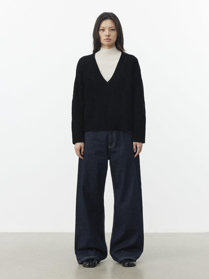 AFTADAWN Relaxed Thick Cable Knit V-neck Women&
