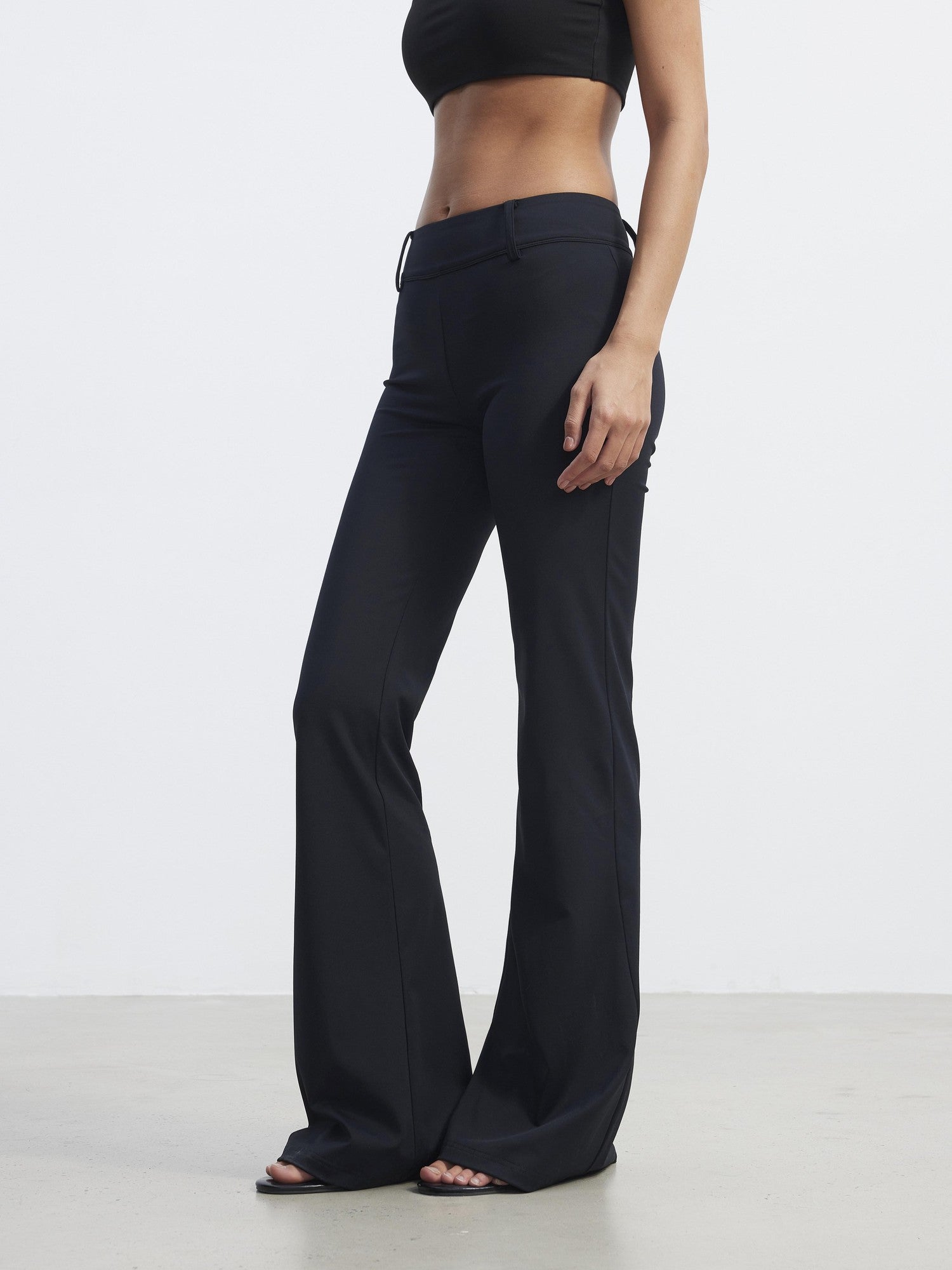 AFTADAWN Soft Touch Shaping Mid Rise Micro Flare Women&