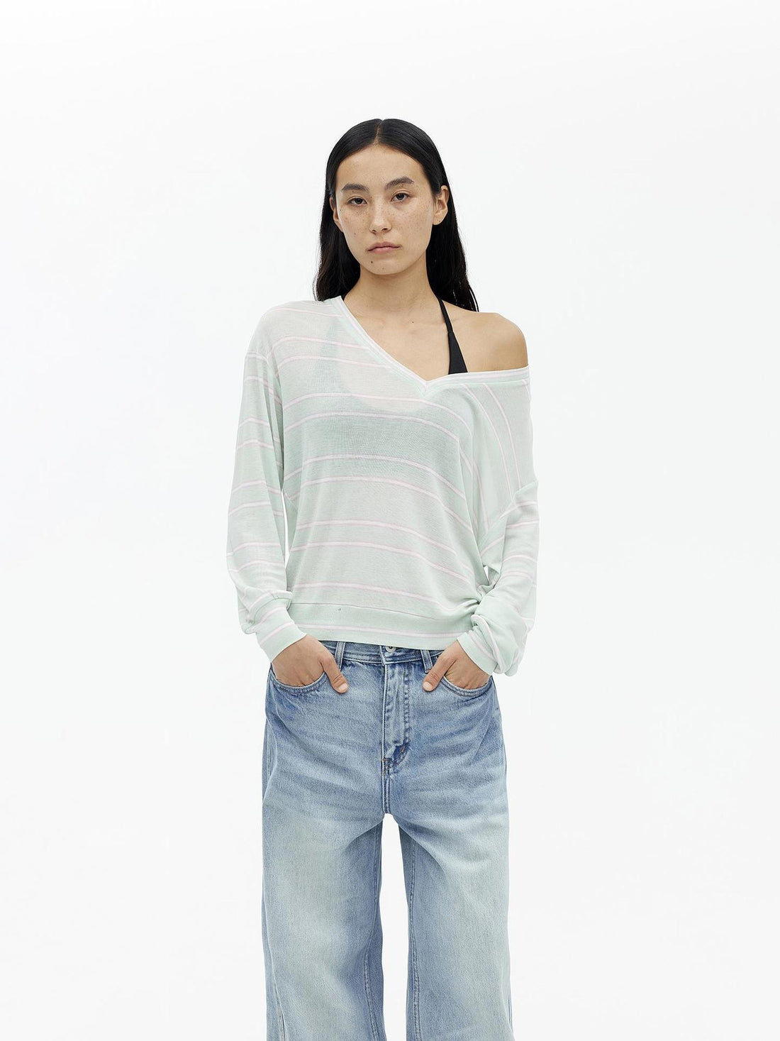 AFTADAWN Soft V-Neck Wool Blend Striped Top