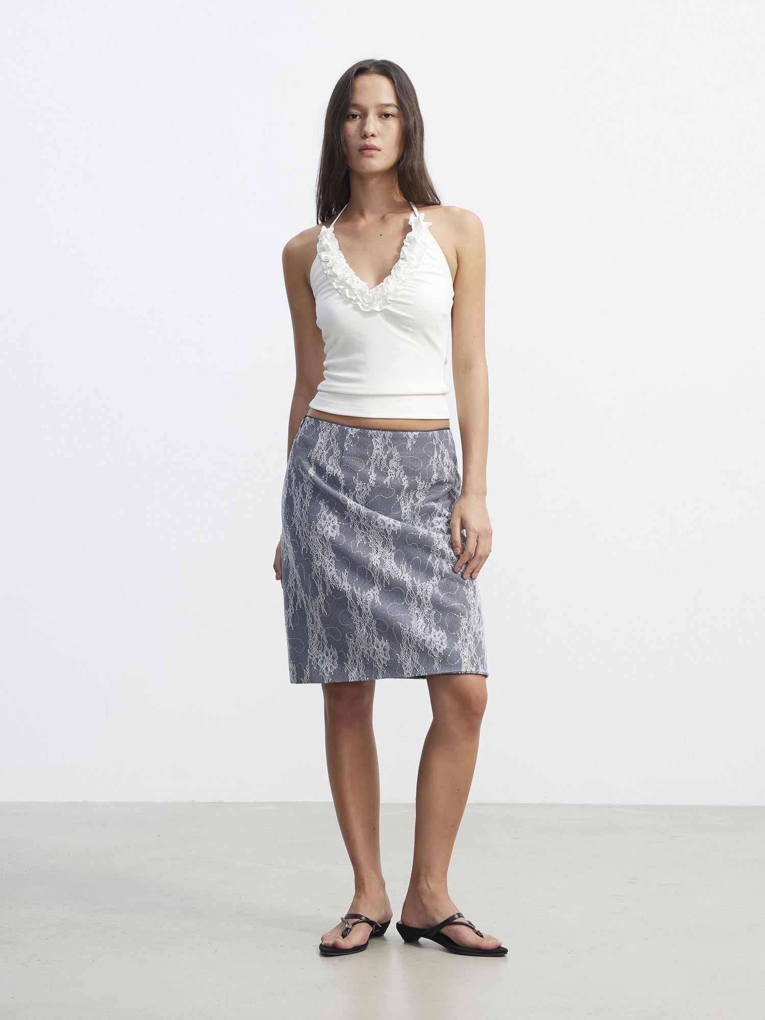 AFTADAWN Solid White Ruffle V-neck Tie Slim Fit Women&