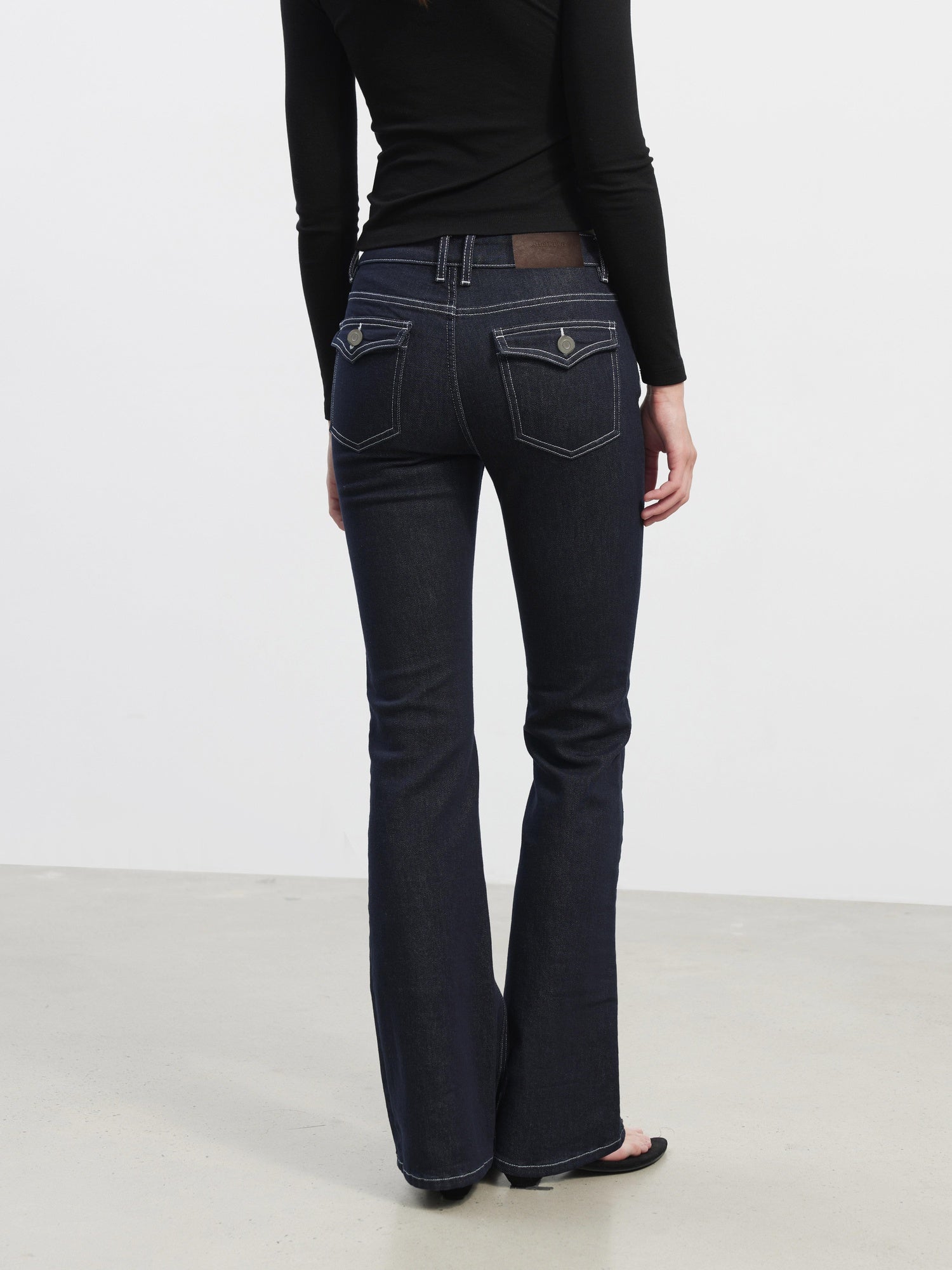 AFTADAWN Stretch Cotton Slim Flare Natural Waist Pockets Everyday Women Dark Blue Jeans