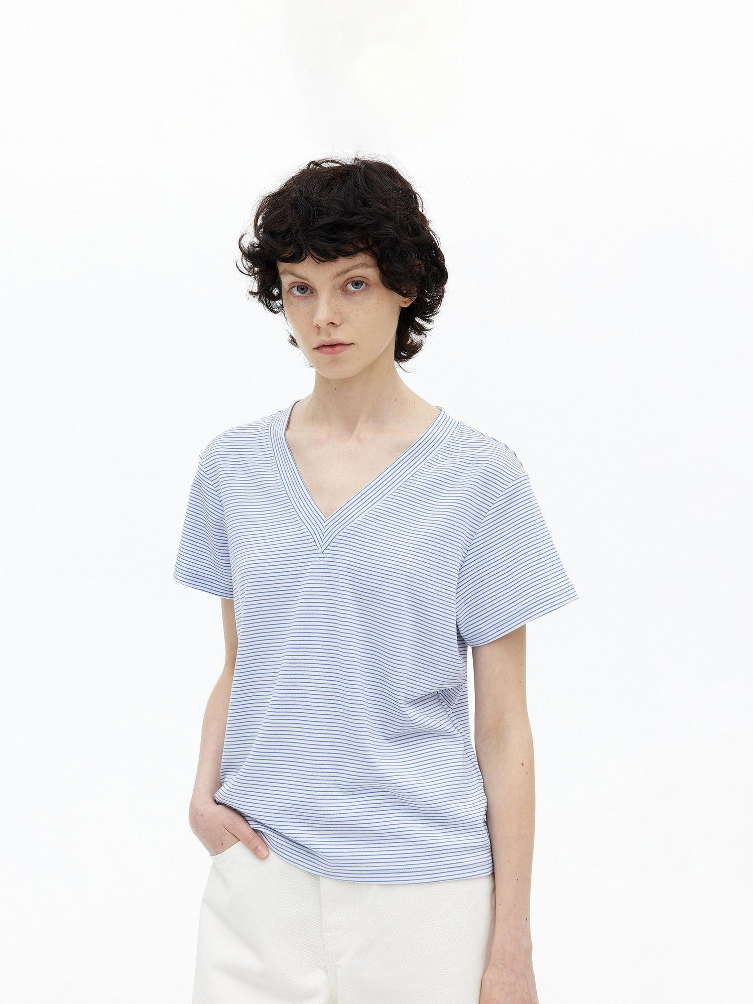 AFTADAWN Striped V-neck Drapey Wrinkle Resistant Women&