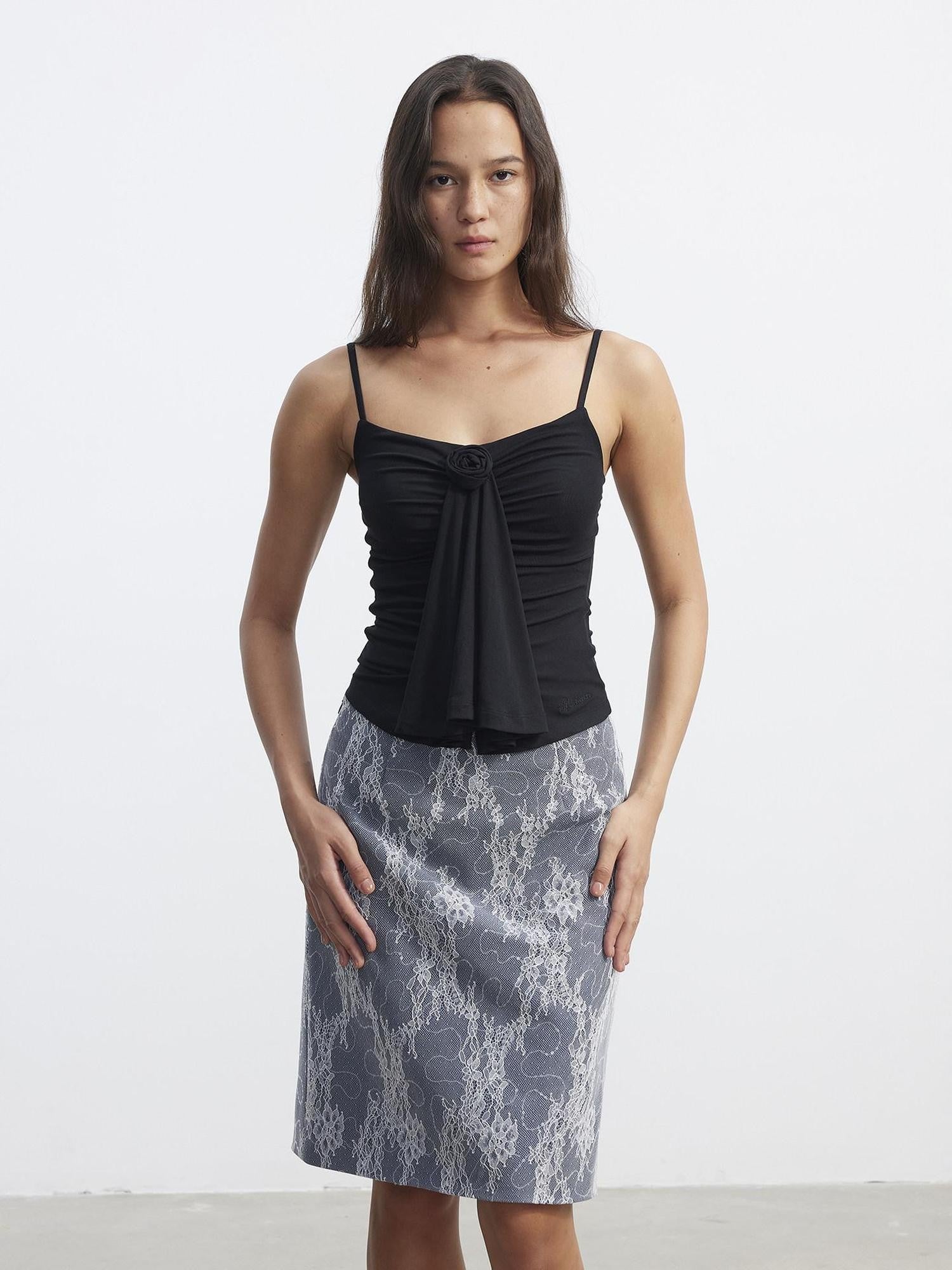 AFTADAWN Textured 3d Rose Pleated V-neck Slim Short Women&