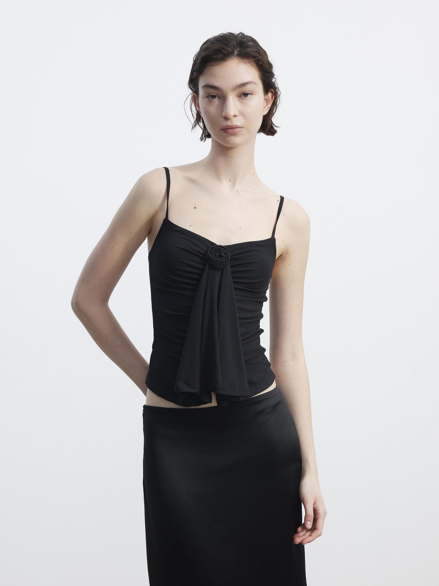 AFTADAWN Textured 3d Rose Pleated V-neck Slim Short Women&