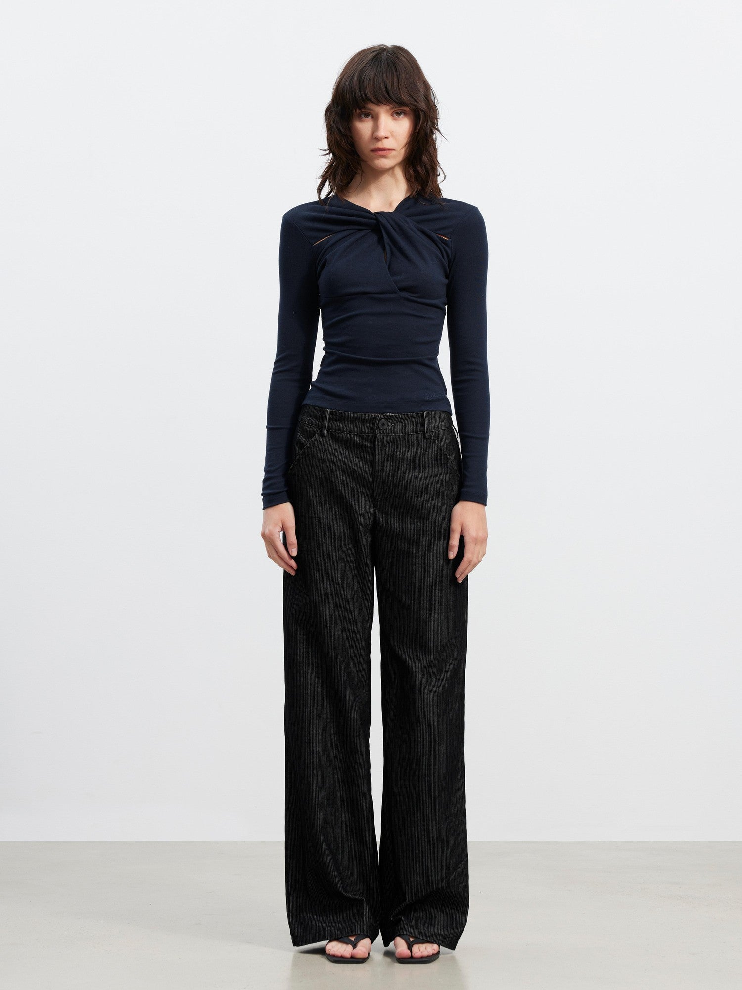 AFTADAWN Twist Knot Pleated Cutout Slim Fit Women&