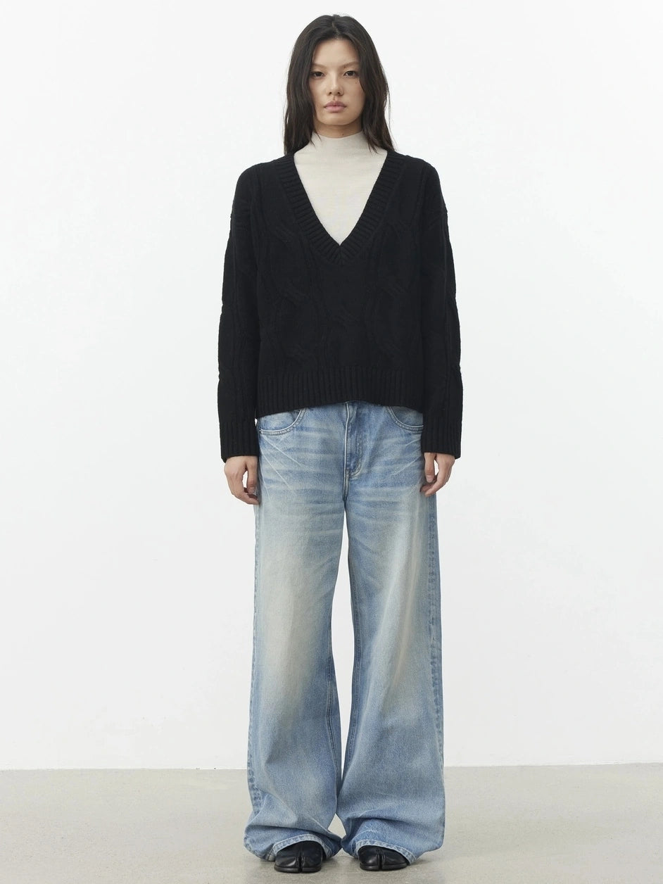 AFTADAWN V-Neck Cable Knit Wool Sweater Sweater