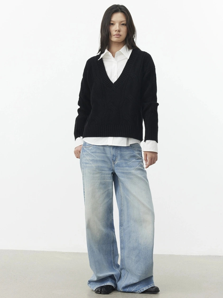 AFTADAWN V-Neck Cable Knit Wool Sweater Sweater