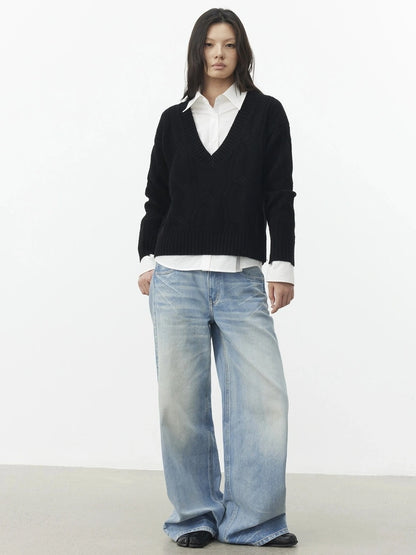 AFTADAWN V-Neck Cable Knit Wool Sweater Sweater