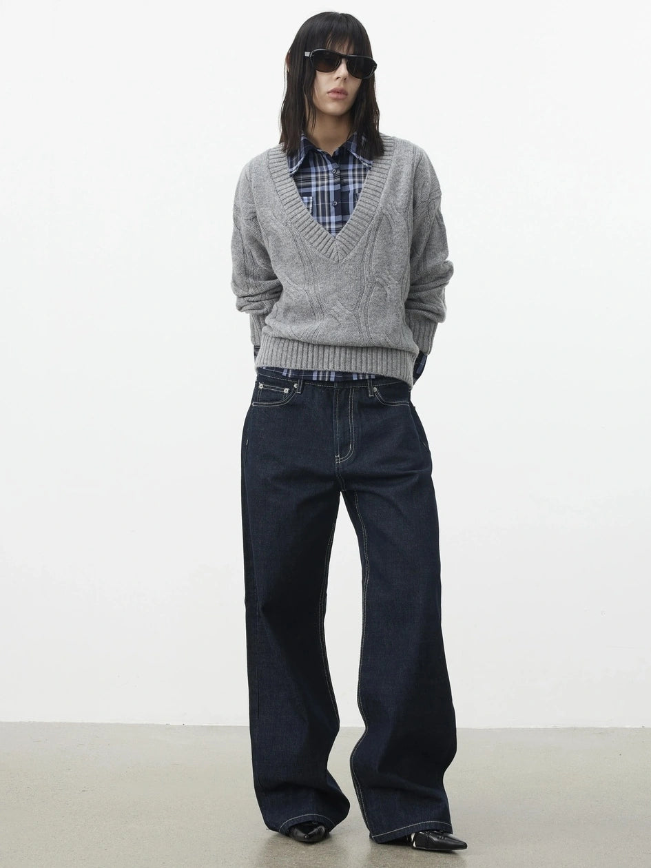 AFTADAWN V-Neck Cable Knit Wool Sweater Sweater