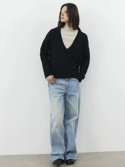 AFTADAWN V-Neck Cable Knit Wool Sweater Sweater