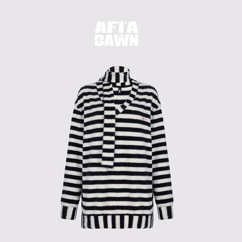 AFTADAWN_V-Neck_Striped_Knit_Sweater_With_Detachable_Scarf_MISSTT
