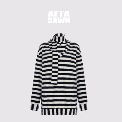 AFTADAWN_V-Neck_Striped_Knit_Sweater_With_Detachable_Scarf_MISSTT