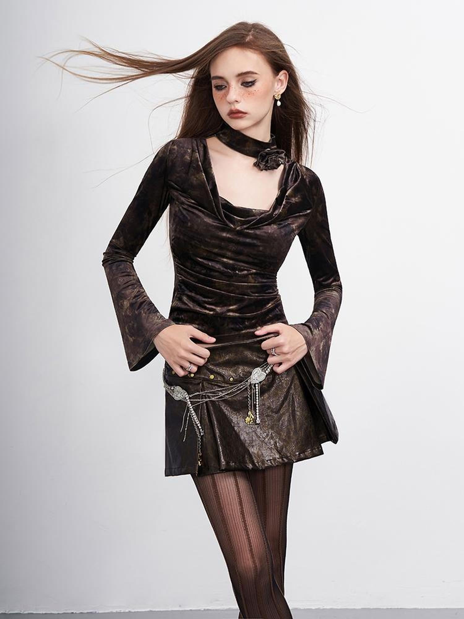 AFTADAWN Velvet Rose Choker Print V-Neck Blouse